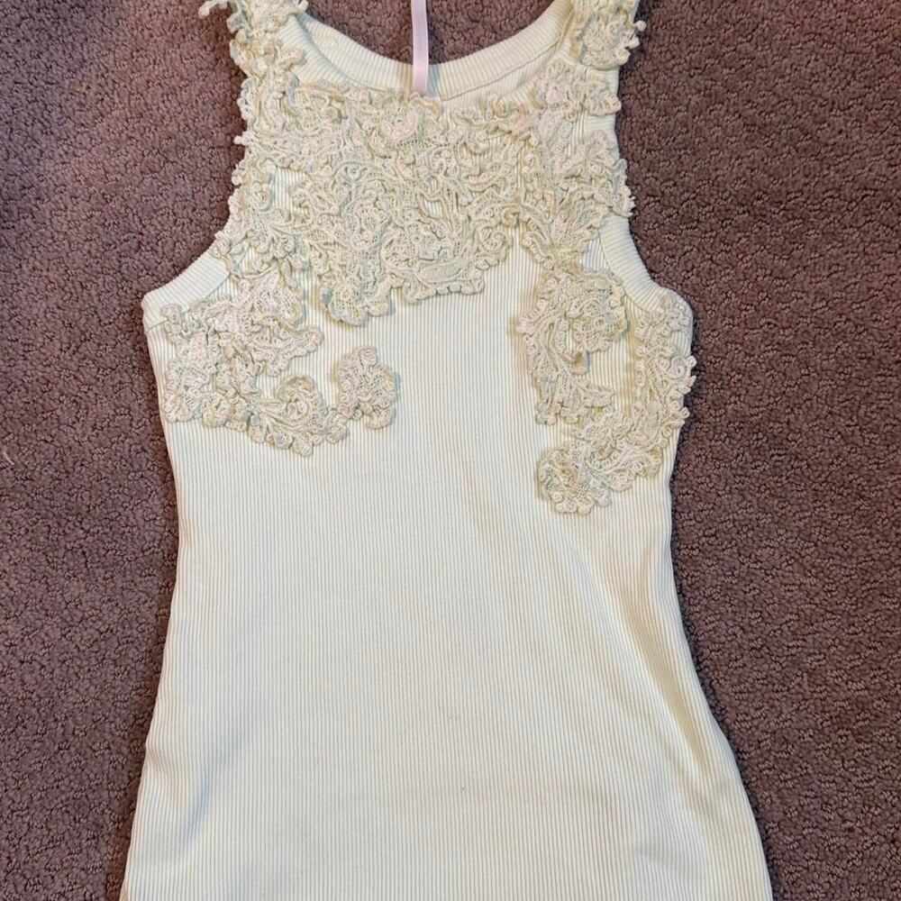 Pastel sage mint green ribbed anthro tank with flower appliques - Picture 5 of 5